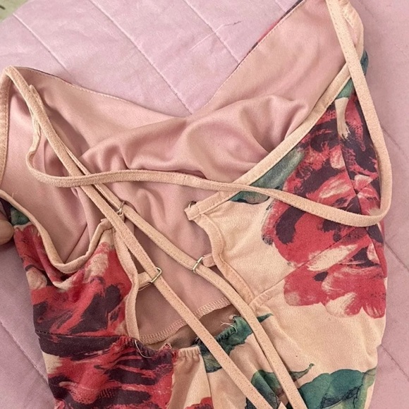 Dress - Picture 2 of 2